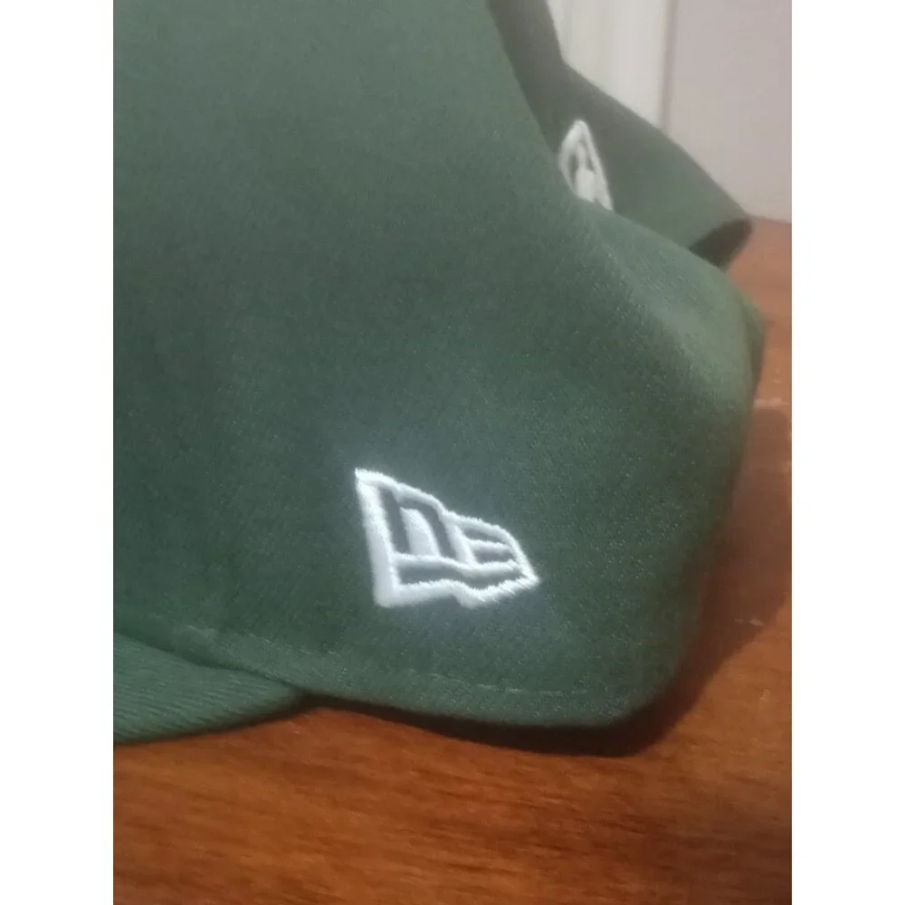2023 Milwaukee Bucks New Era 9FIFTY NBA Adjustable Snapback Hat Cap Green 950
